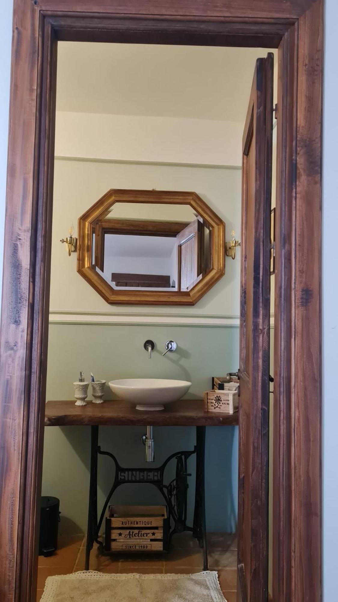 Palazzo Pirro Dimora Storica Bed & Breakfast Acciano Luaran gambar