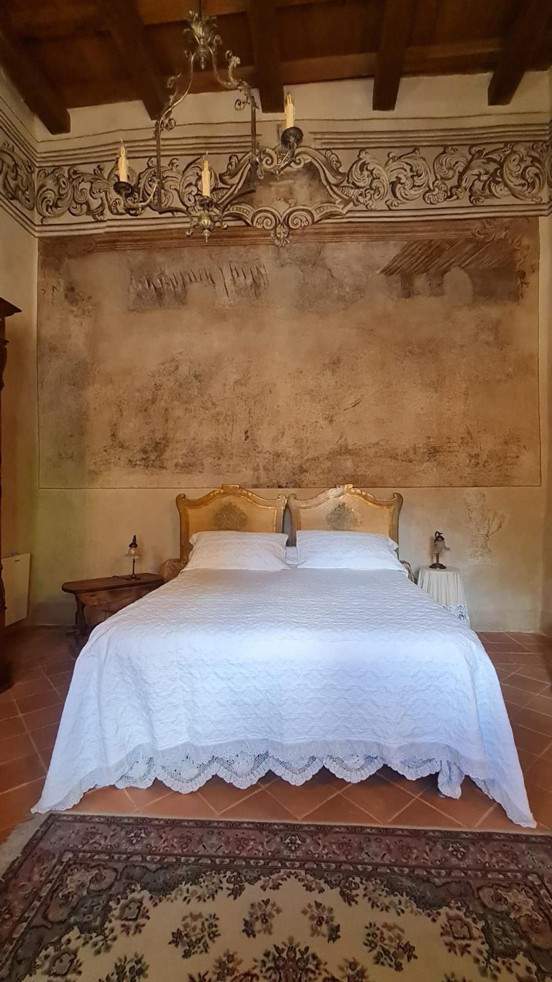 Palazzo Pirro Dimora Storica Bed & Breakfast Acciano Luaran gambar
