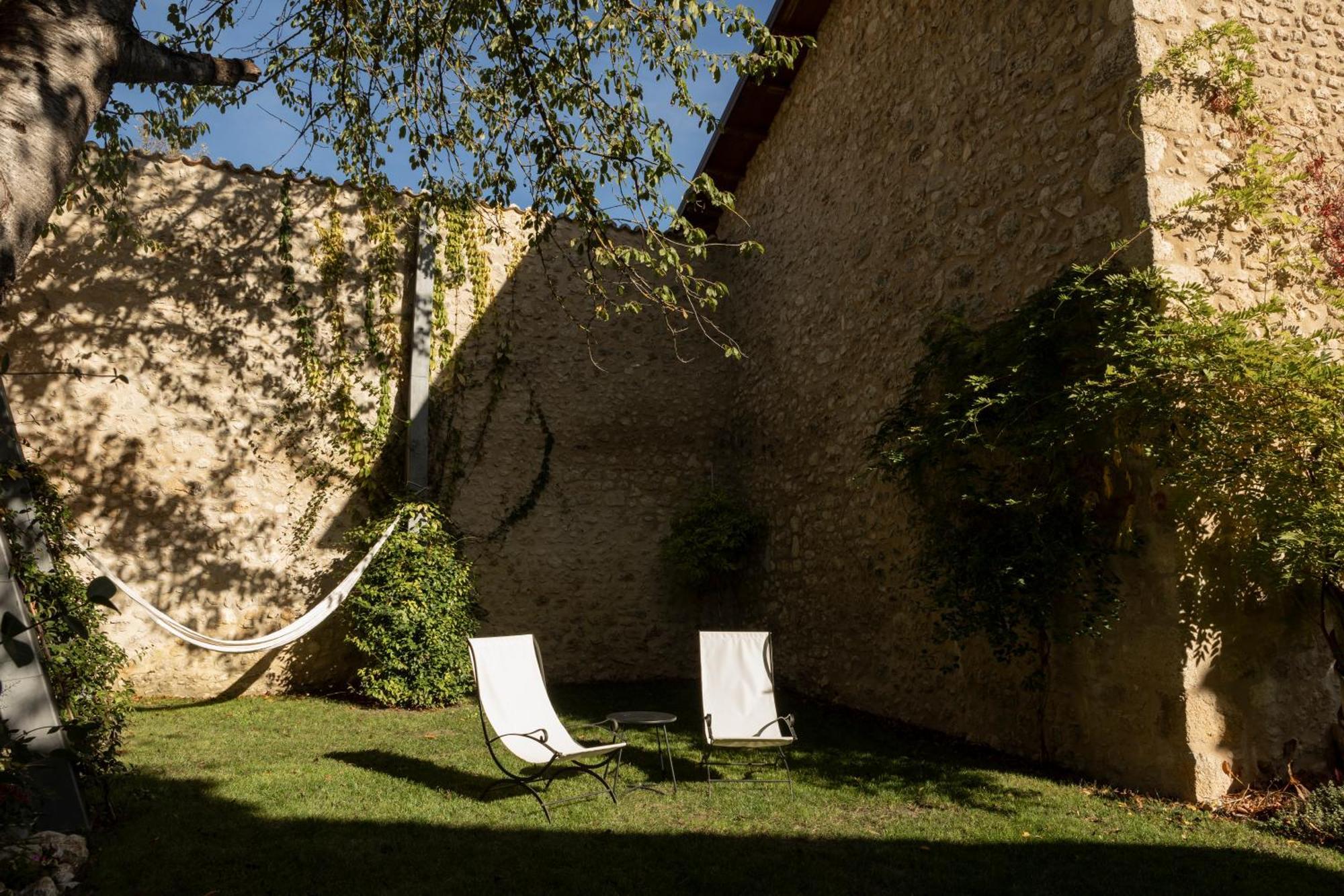 Palazzo Pirro Dimora Storica Bed & Breakfast Acciano Luaran gambar