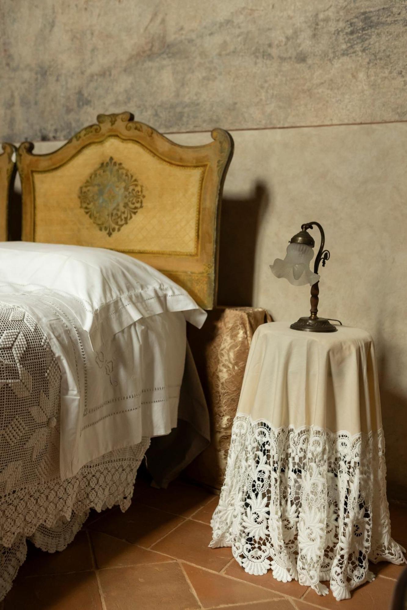 Palazzo Pirro Dimora Storica Bed & Breakfast Acciano Luaran gambar
